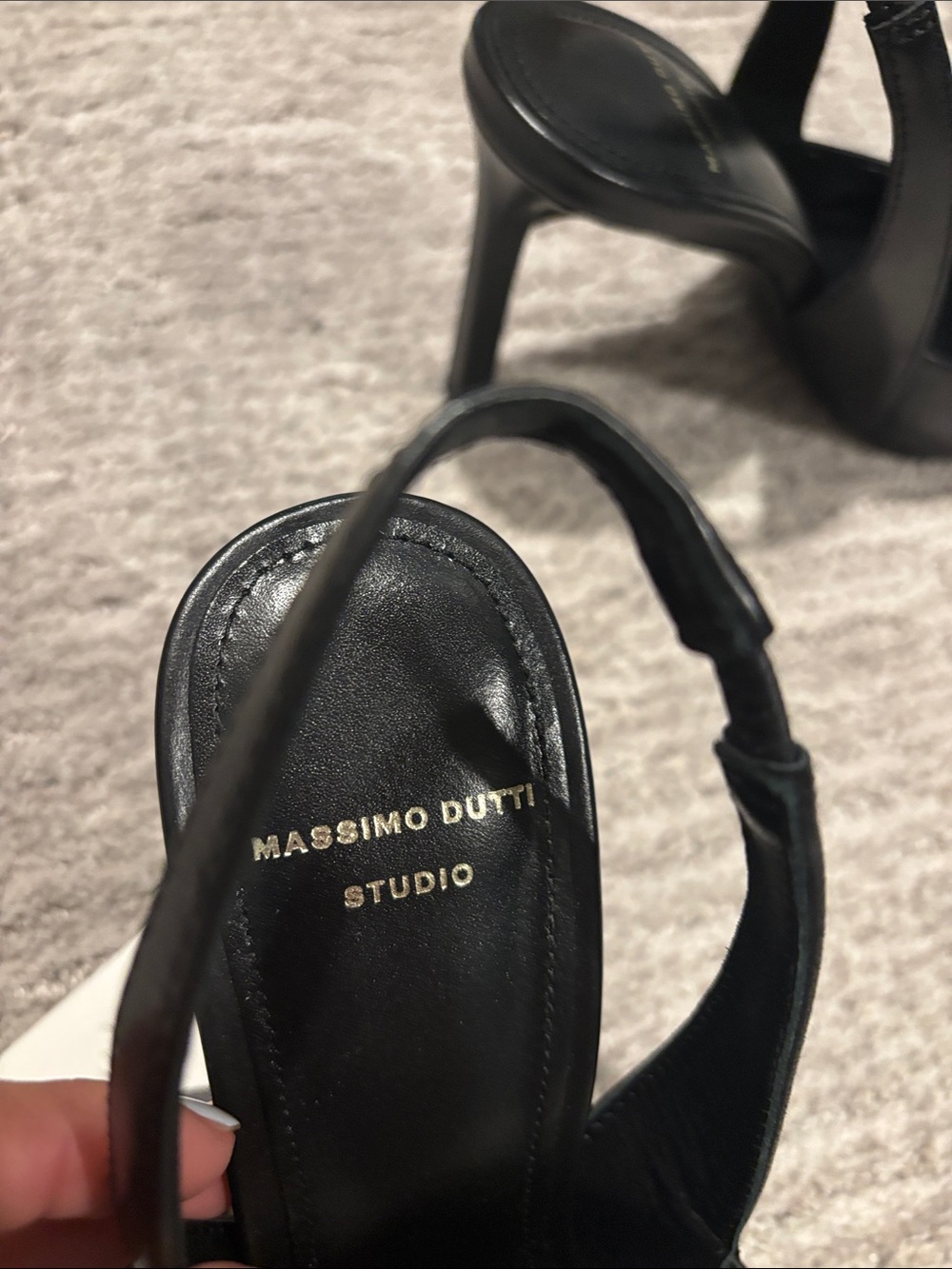 Massimo Dutti Black Leather Slingback Pumps with Silver Pointed Toe size 6.5 - Picture 5 of 5
